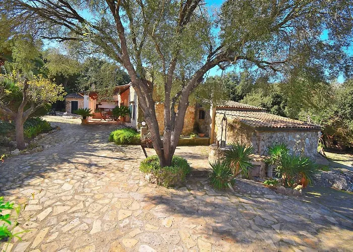 Dom wakacyjny 057 Mercedes Etv120 By Mallorca Charme