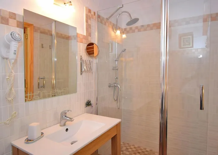 057 Mercedes Etv120 By Mallorca Charme * Pollensa